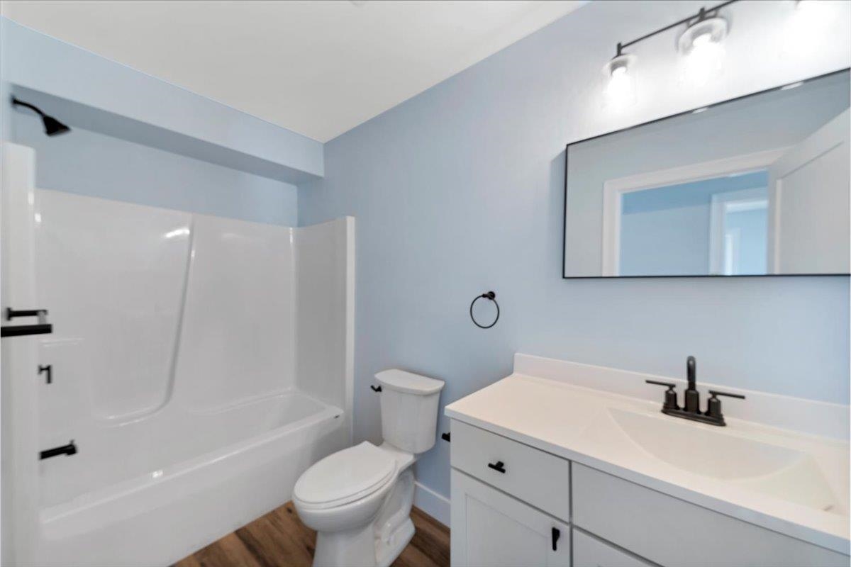 925 Falls Road, Unit 1 Shelburne, VT 05482 - Photo 23 of 51 Gallery Image 23