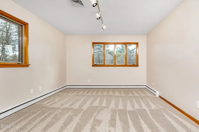 $499,900 | 1718 Thacher Pk Road, Berne, NY 12059