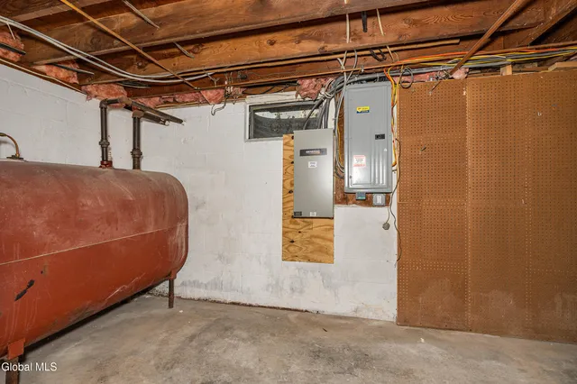 $499,900 | 1718 Thacher Pk Road, Berne, NY 12059