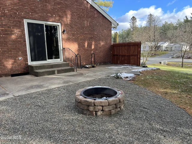 $499,900 | 1718 Thacher Pk Road, Berne, NY 12059