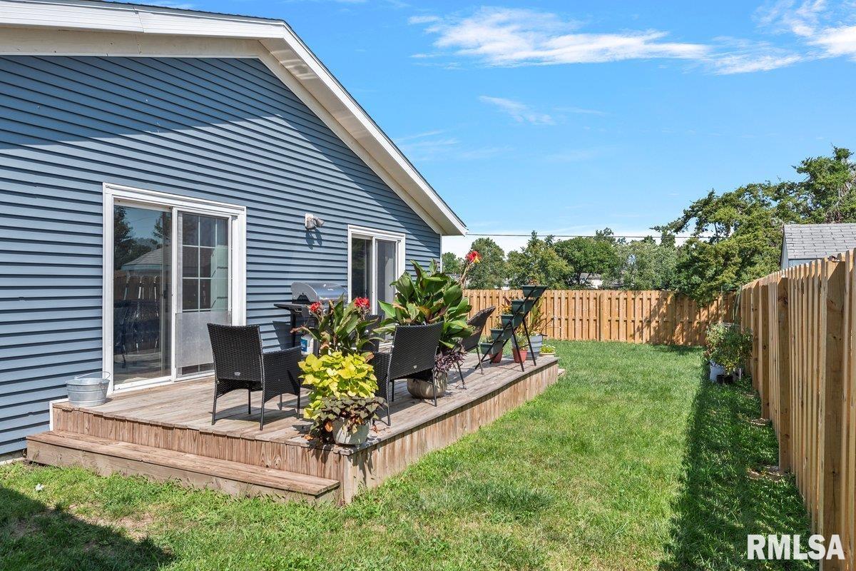 107 Buckingham Road Chatham, IL 62629 - Photo 20 of 22 Gallery Image 20
