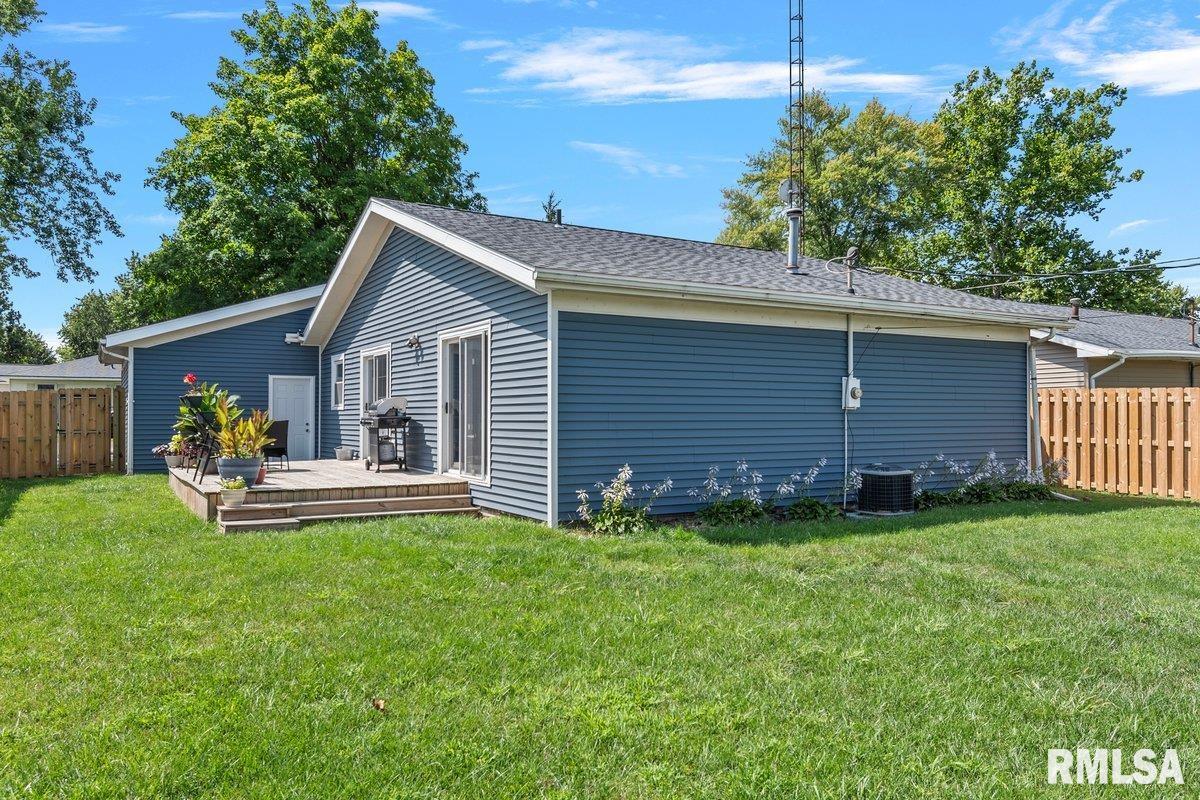 107 Buckingham Road Chatham, IL 62629 - Photo 21 of 22 Gallery Image 21