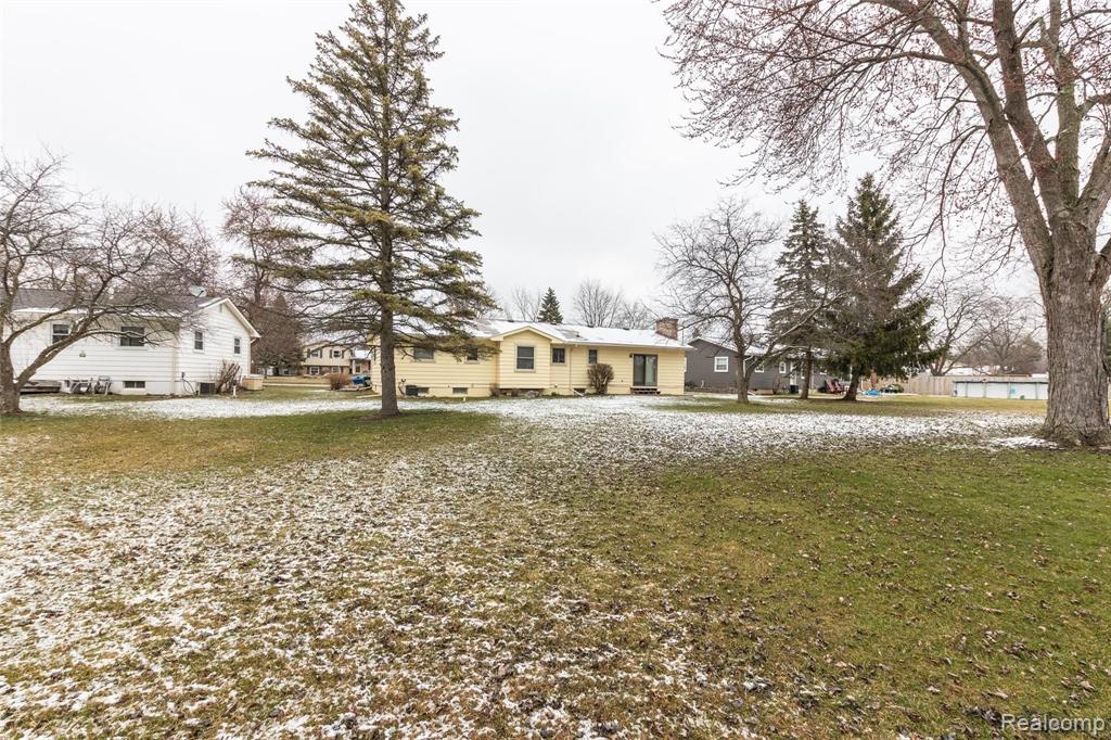 5184 Olde Saybrooke Road Grand Blanc, MI 48439 - Photo 10 of 32