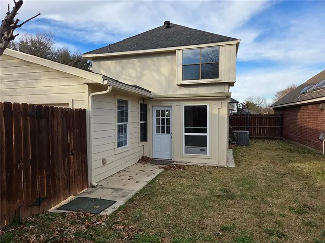 $2,500 | 452 Leisure Lane, Coppell, TX 75019