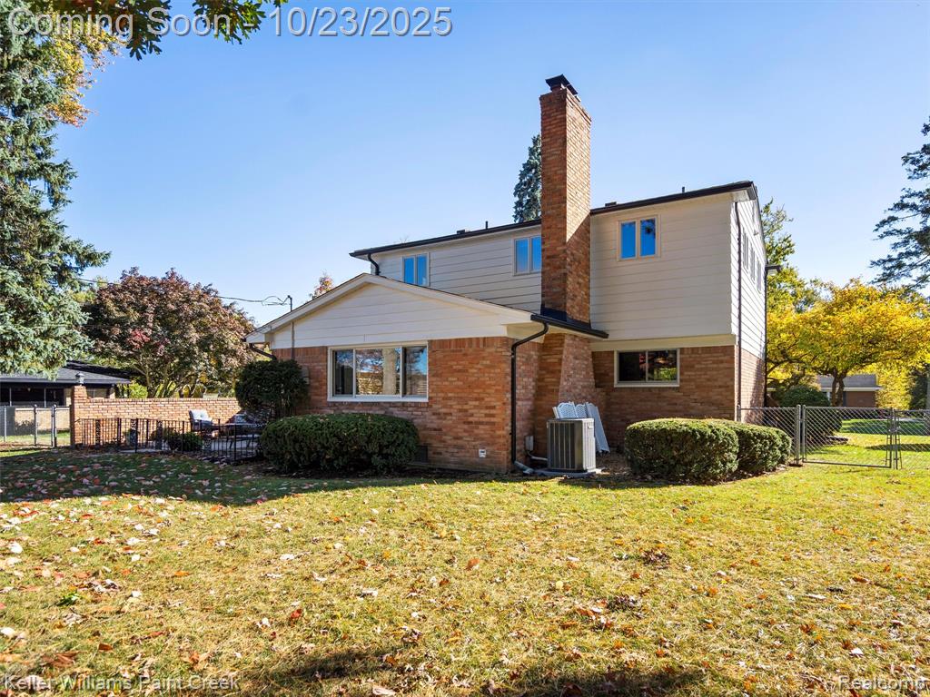 2152 Avoncrest Drive Rochester Hills, MI 48309 - Photo 41 of 42