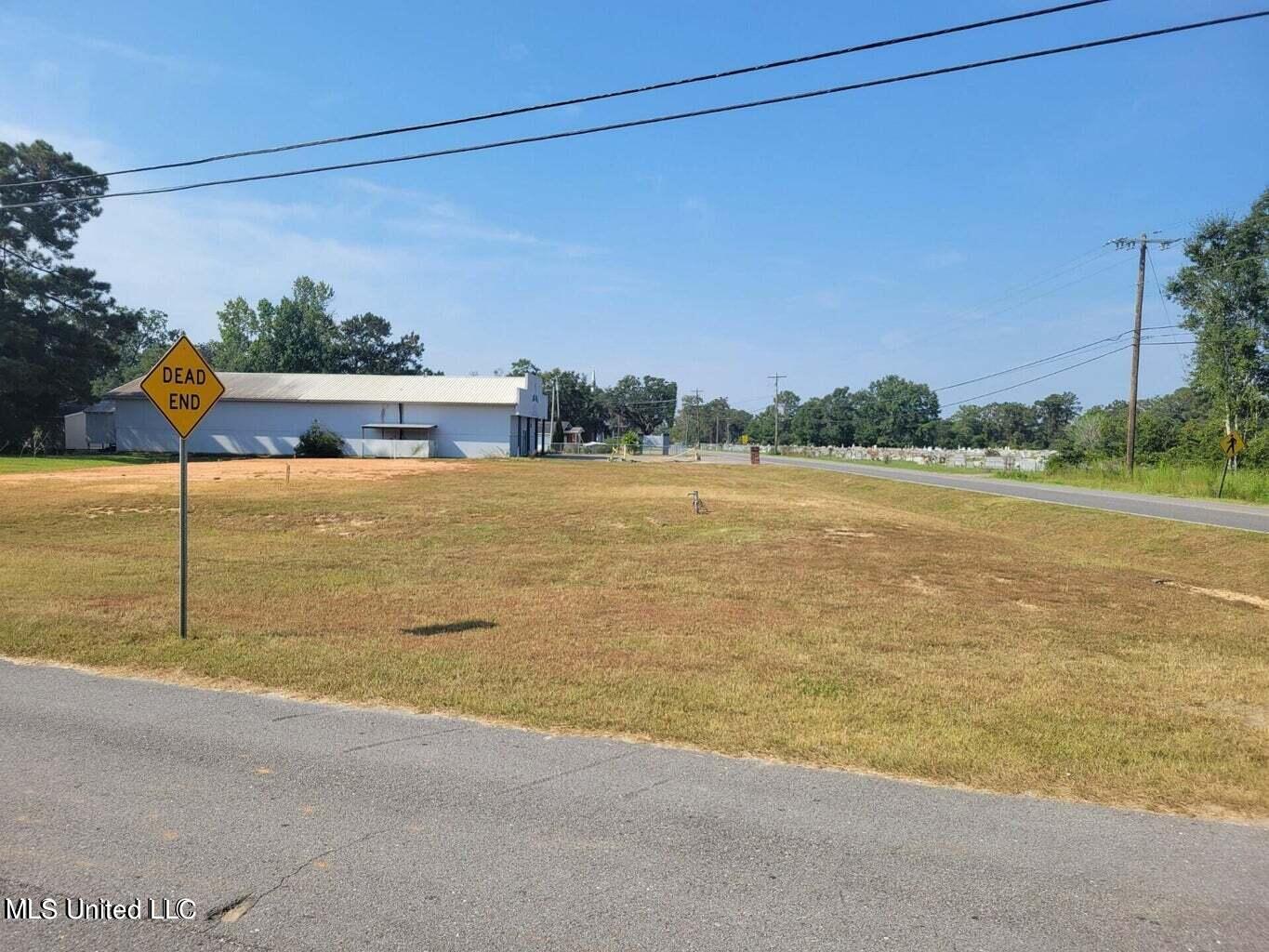 12648 Lorraine Road Biloxi, MS 39532 - Photo 2 of 3 1