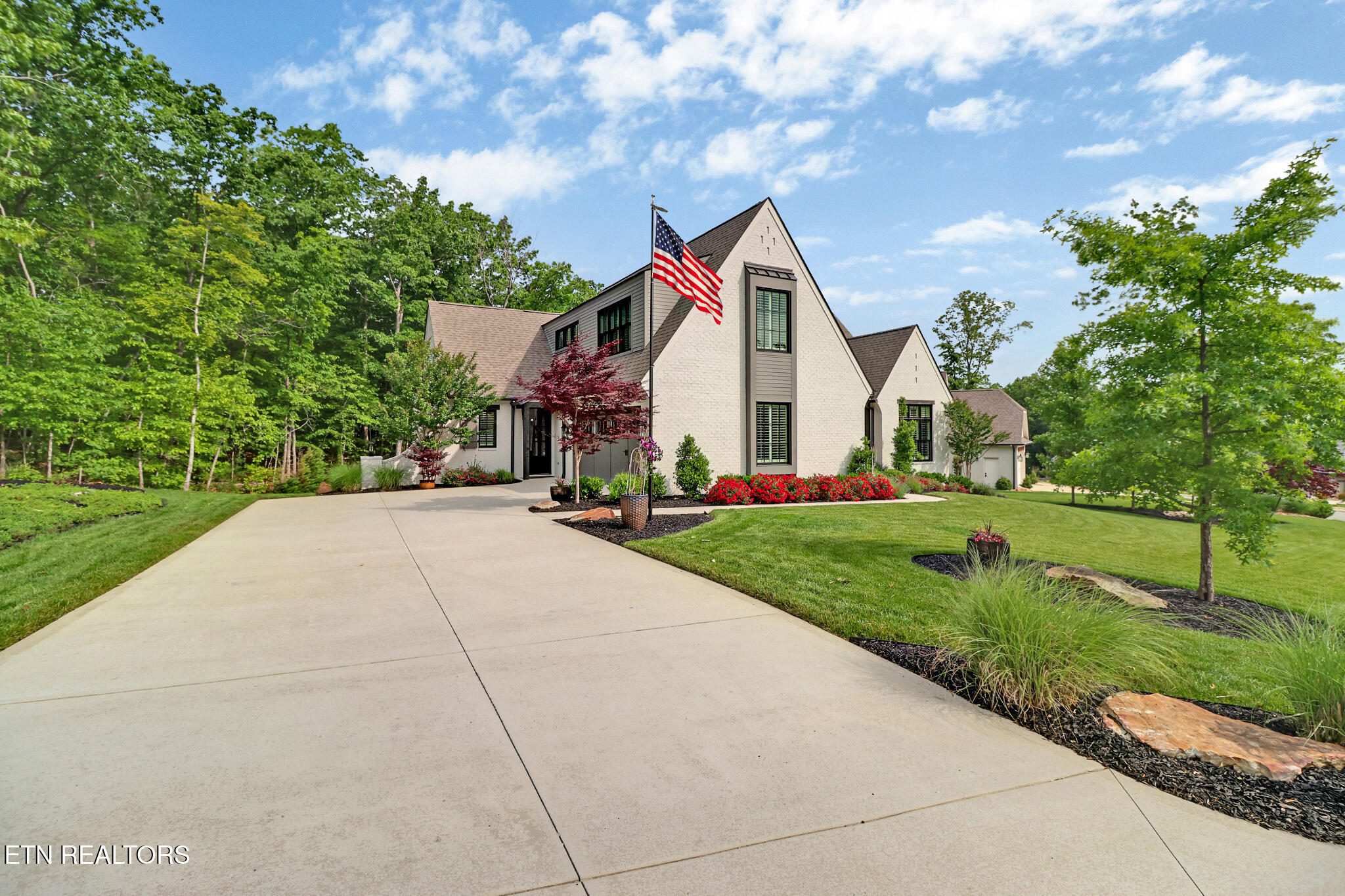 109 Chestnut Ridge Court Crossville, TN 38558 - Photo 3 of 60 if1a9747-if1a9751