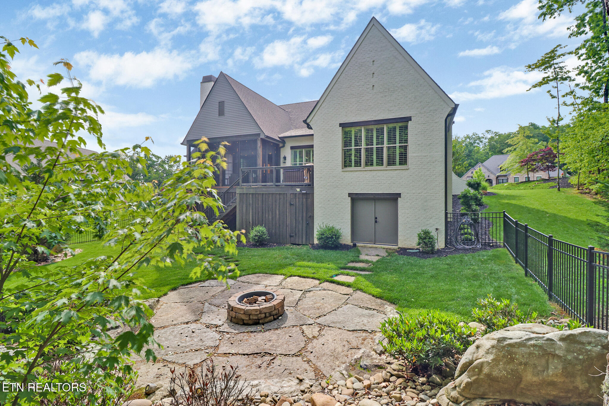 109 Chestnut Ridge Court Crossville, TN 38558 - Photo 5 of 60 if1a9757-if1a9761