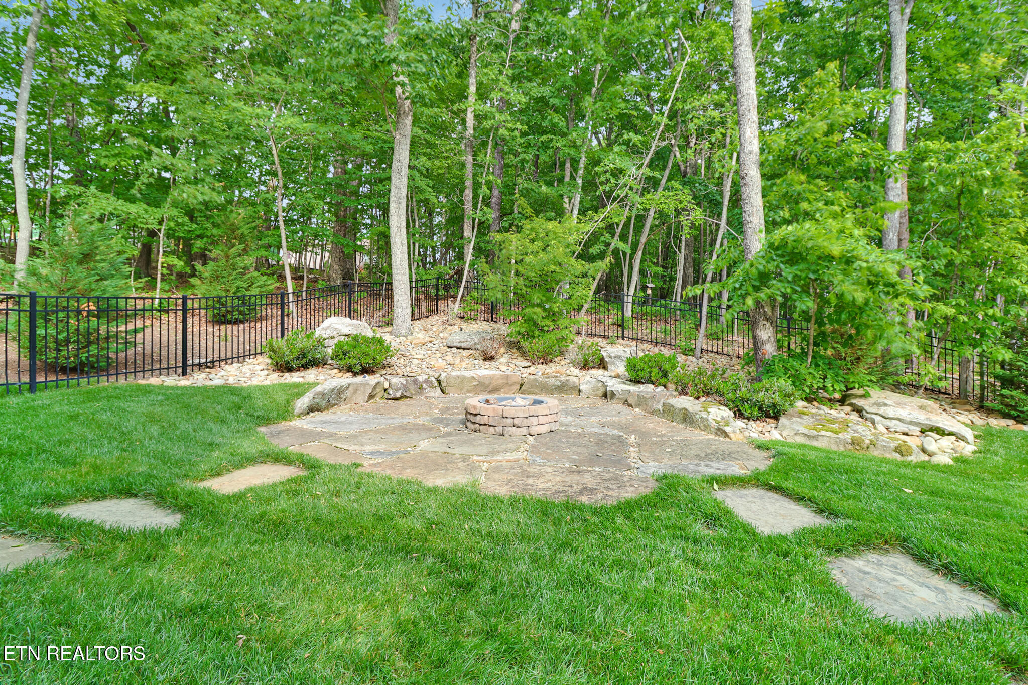 109 Chestnut Ridge Court Crossville, TN 38558 - Photo 8 of 60 if1a9782-if1a9786