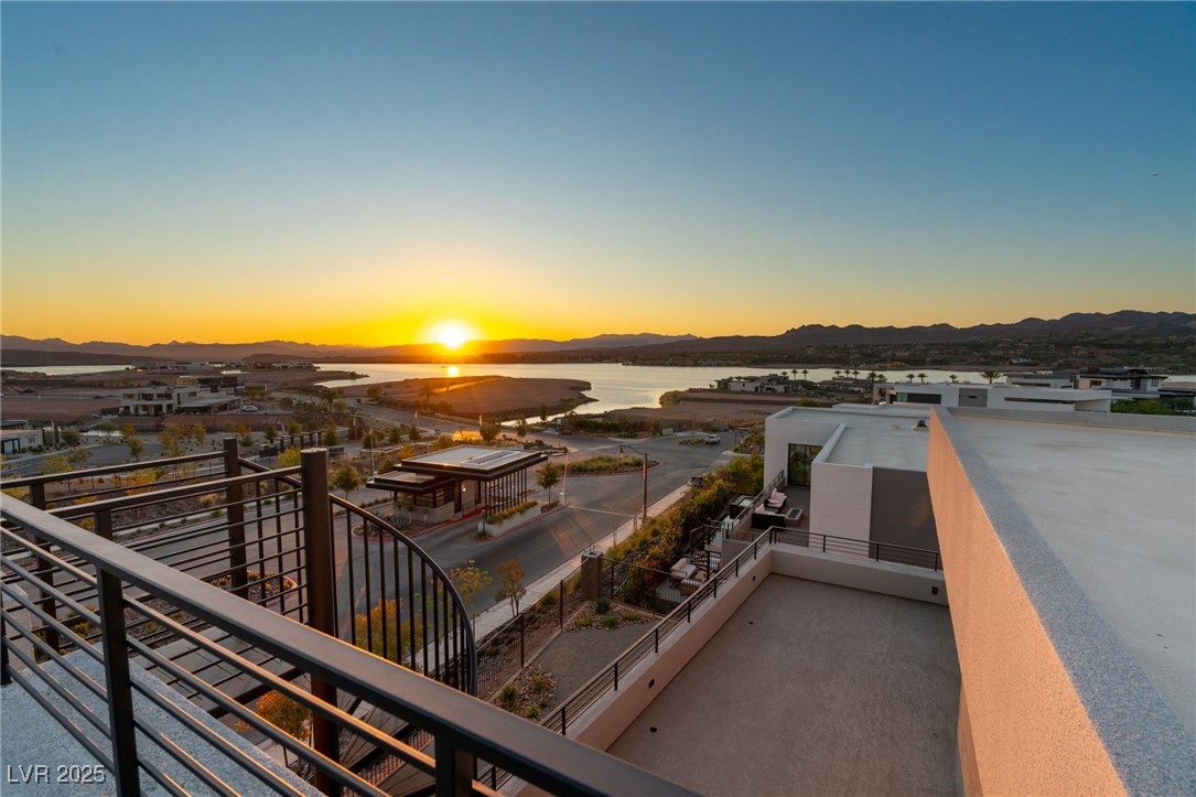 36 Rainbow Point Place Henderson, NV 89011 - Photo 17 of 22 More Sky Deck Views.