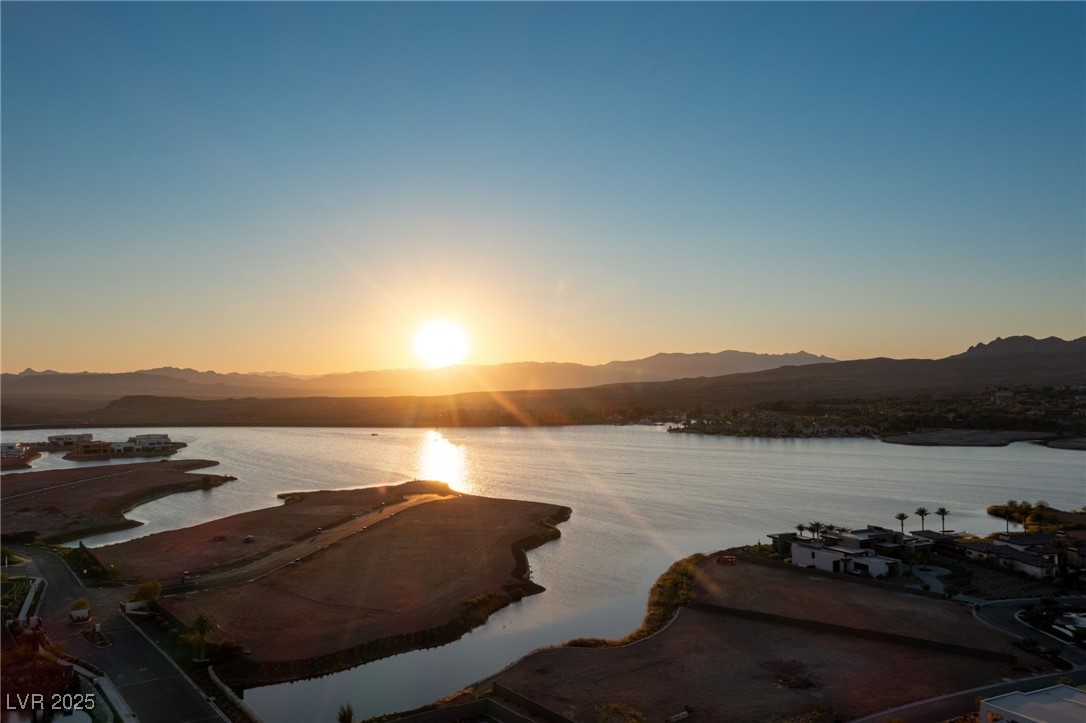 36 Rainbow Point Place Henderson, NV 89011 - Photo 20 of 22 Breathtaking morning views.