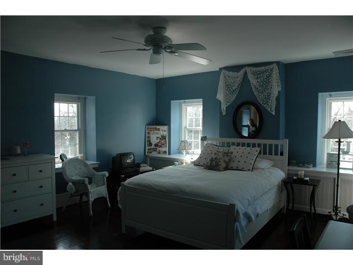 1787 Sharpless Road Jenkintown, PA 19046 - Photo 19 of 25 Bedroom