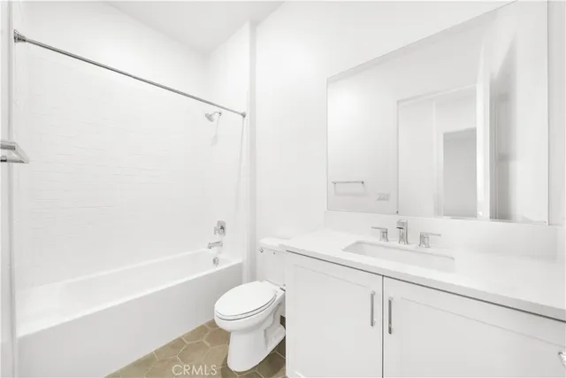 $1,580,000 | 165 Sawbuck, Irvine, CA 92618