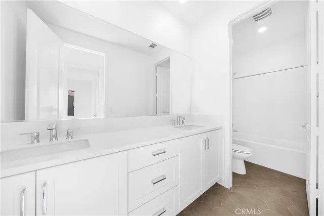 $1,580,000 | 165 Sawbuck, Irvine, CA 92618