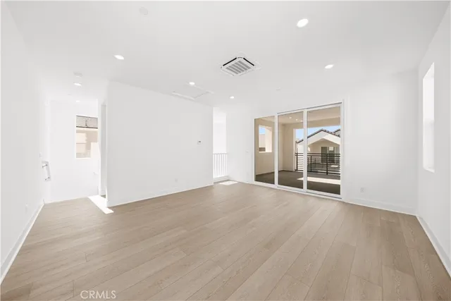 $1,580,000 | 165 Sawbuck, Irvine, CA 92618