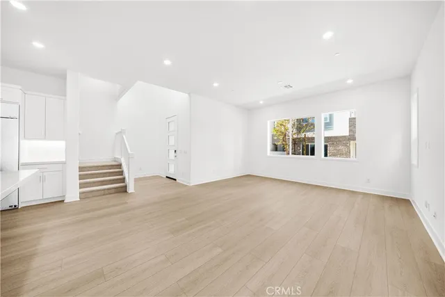 $1,580,000 | 165 Sawbuck, Irvine, CA 92618