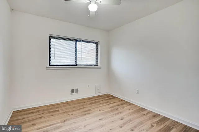 $3,000 | 4930 19th Street North, Arlington, VA 22207