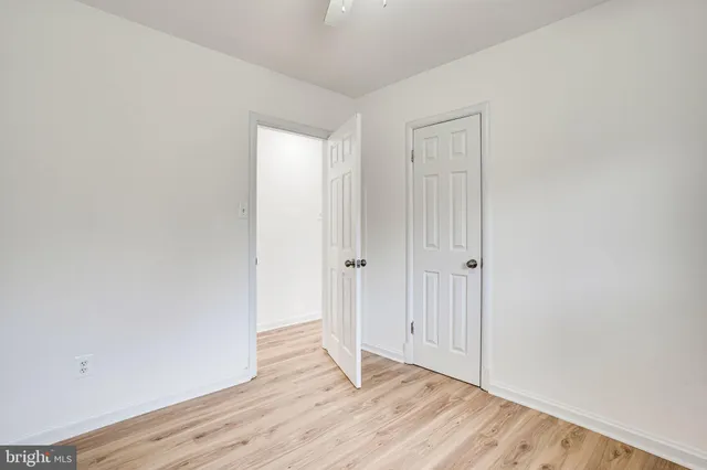 $3,000 | 4930 19th Street North, Arlington, VA 22207