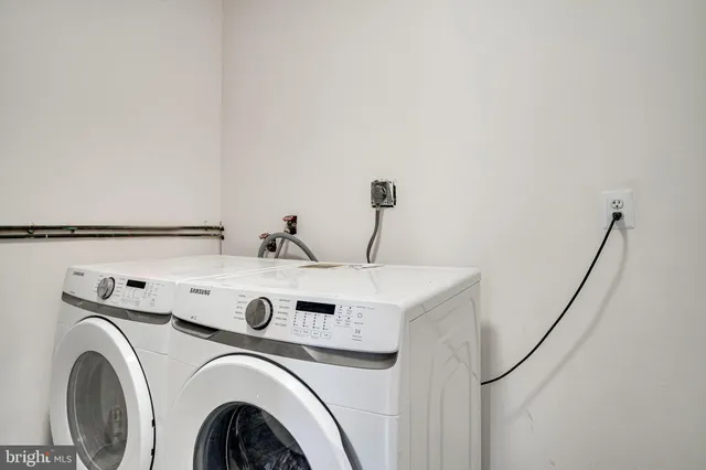 $3,000 | 4930 19th Street North, Arlington, VA 22207