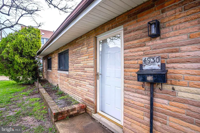 $3,000 | 4930 19th Street North, Arlington, VA 22207