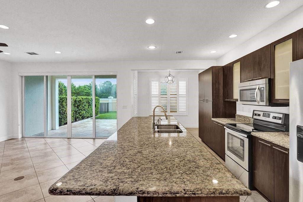 4835 Northwest 16th Terrace Boca Raton, FL 33431 - Photo 11 of 39 Large Granite counter top