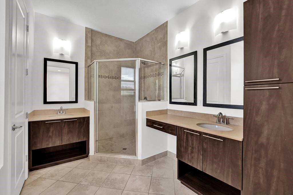4835 Northwest 16th Terrace Boca Raton, FL 33431 - Photo 25 of 39 Dual sink and shower, separate WC