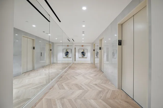 $594,900 | 1701 Hermann Drive, Unit 30D, Houston, TX 77004