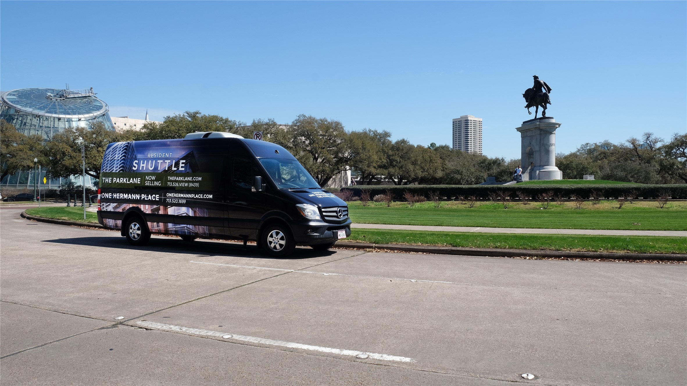 1701 Hermann Drive, Unit 30D Houston, TX 77004 - Photo 31 of 32 Complimentary resident shuttle to Med Center and MetroRail