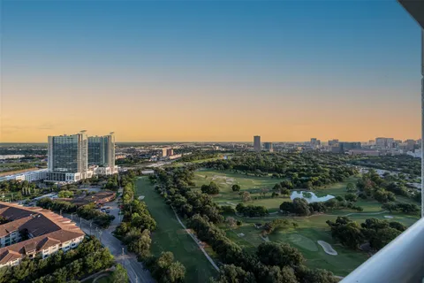 $594,900 | 1701 Hermann Drive, Unit 30D, Houston, TX 77004