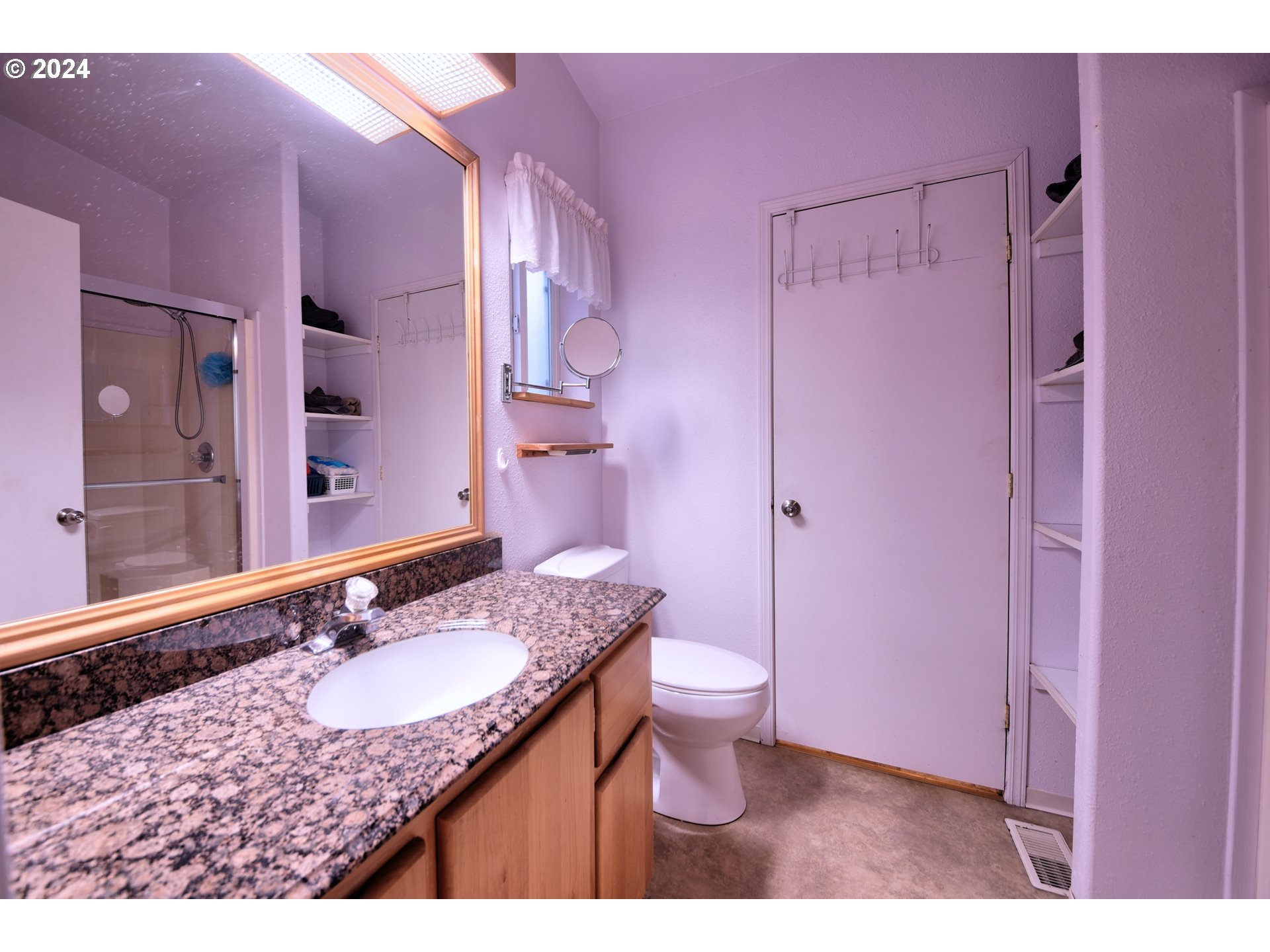 31746 Camas Swale Road Creswell, OR 97426 - Photo 10 of 46 Gallery Image 10