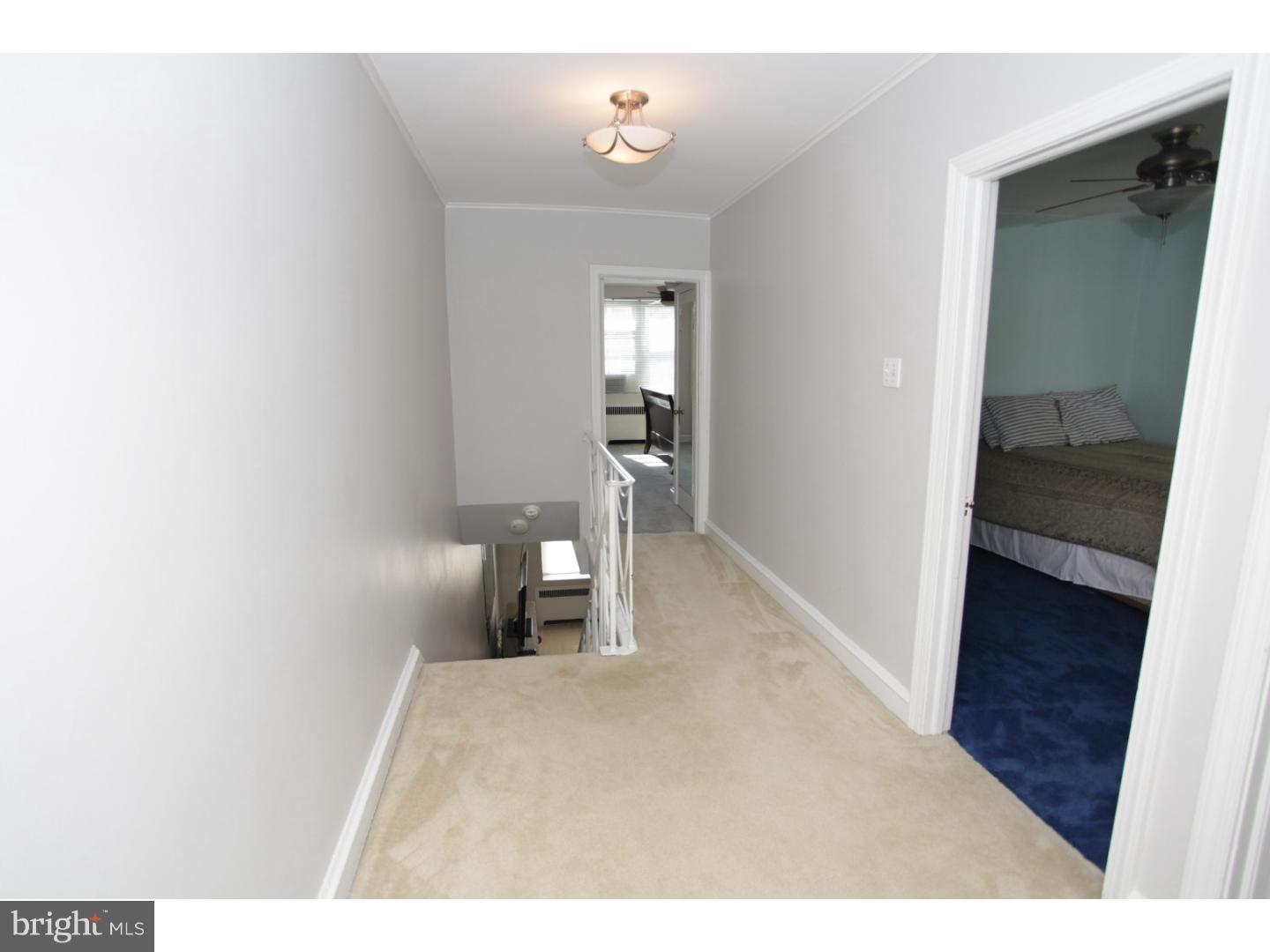 5735 Drexel Road Philadelphia, PA 19131 - Photo 12 of 25 Hallway