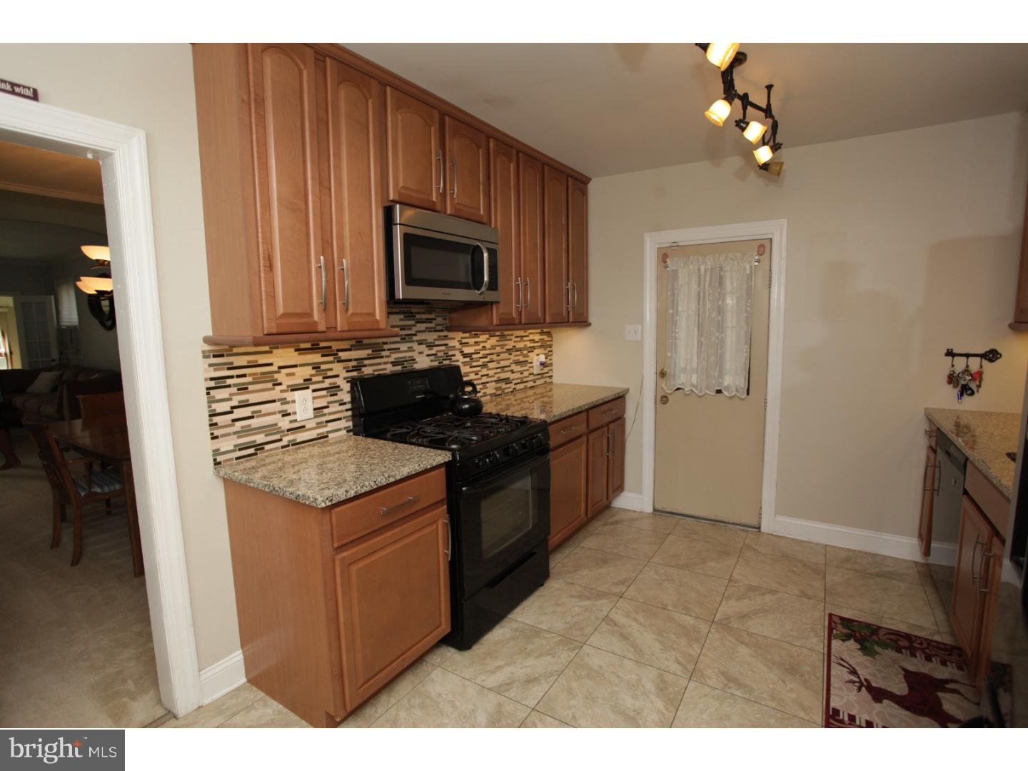 5735 Drexel Road Philadelphia, PA 19131 - Photo 7 of 25 Kitchen