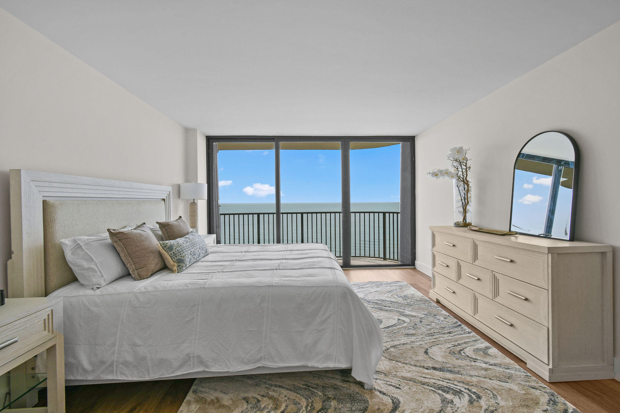 400 South Beach Road, Unit 903 Tequesta, FL 33469 - Photo 18 of 43 Primary Suite