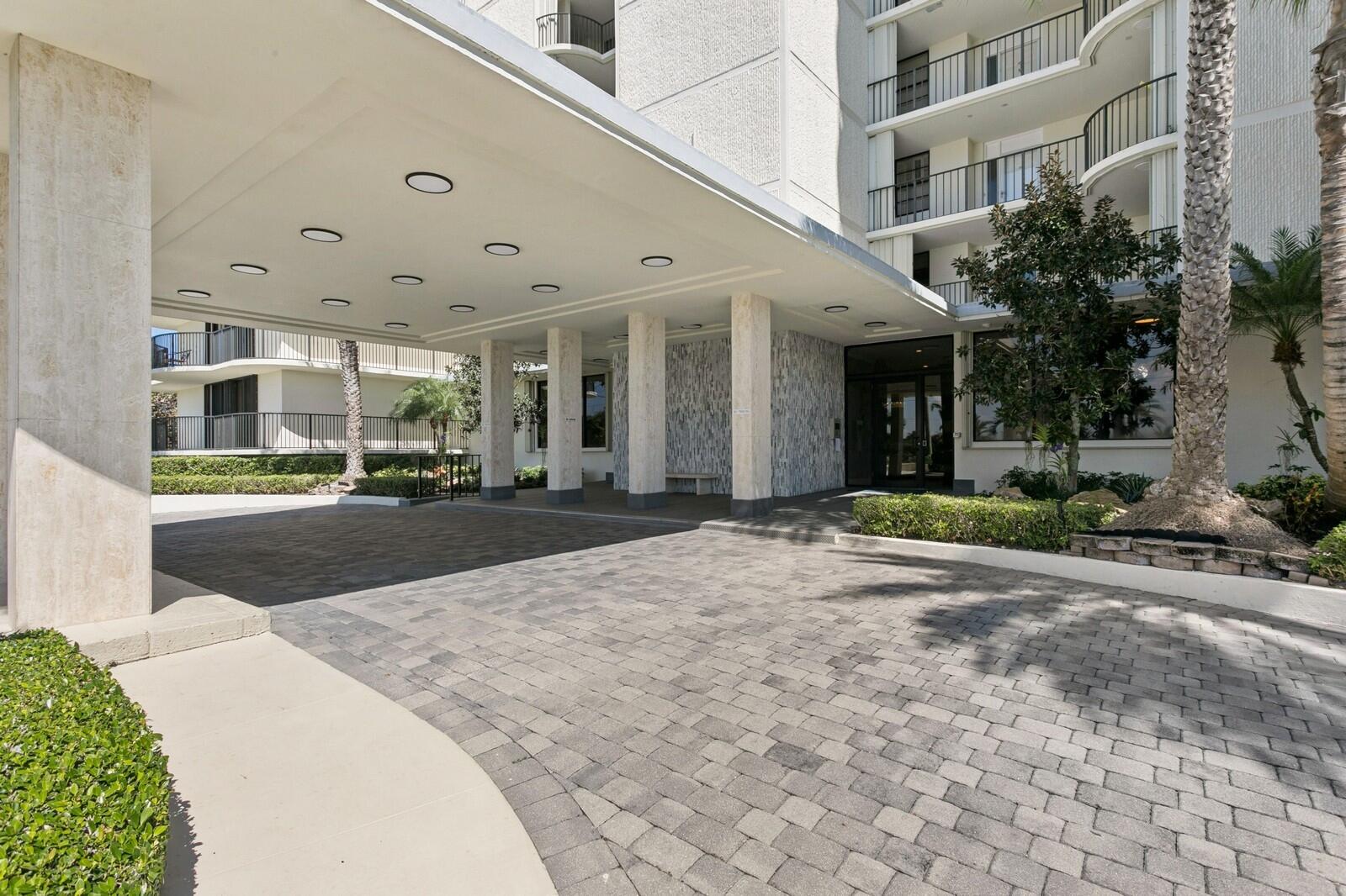 400 South Beach Road, Unit 903 Tequesta, FL 33469 - Photo 2 of 43 Entry