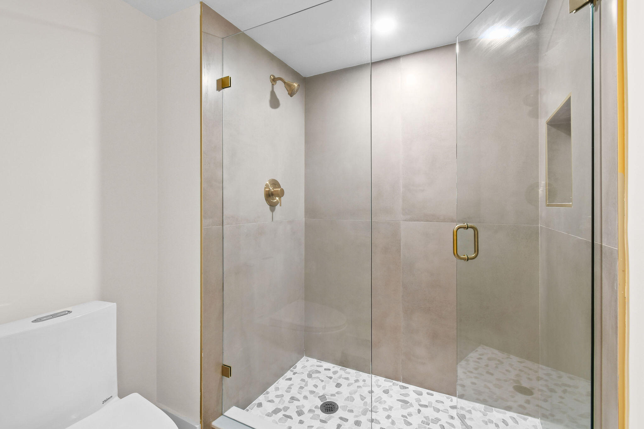 400 South Beach Road, Unit 903 Tequesta, FL 33469 - Photo 31 of 43 Bath 2