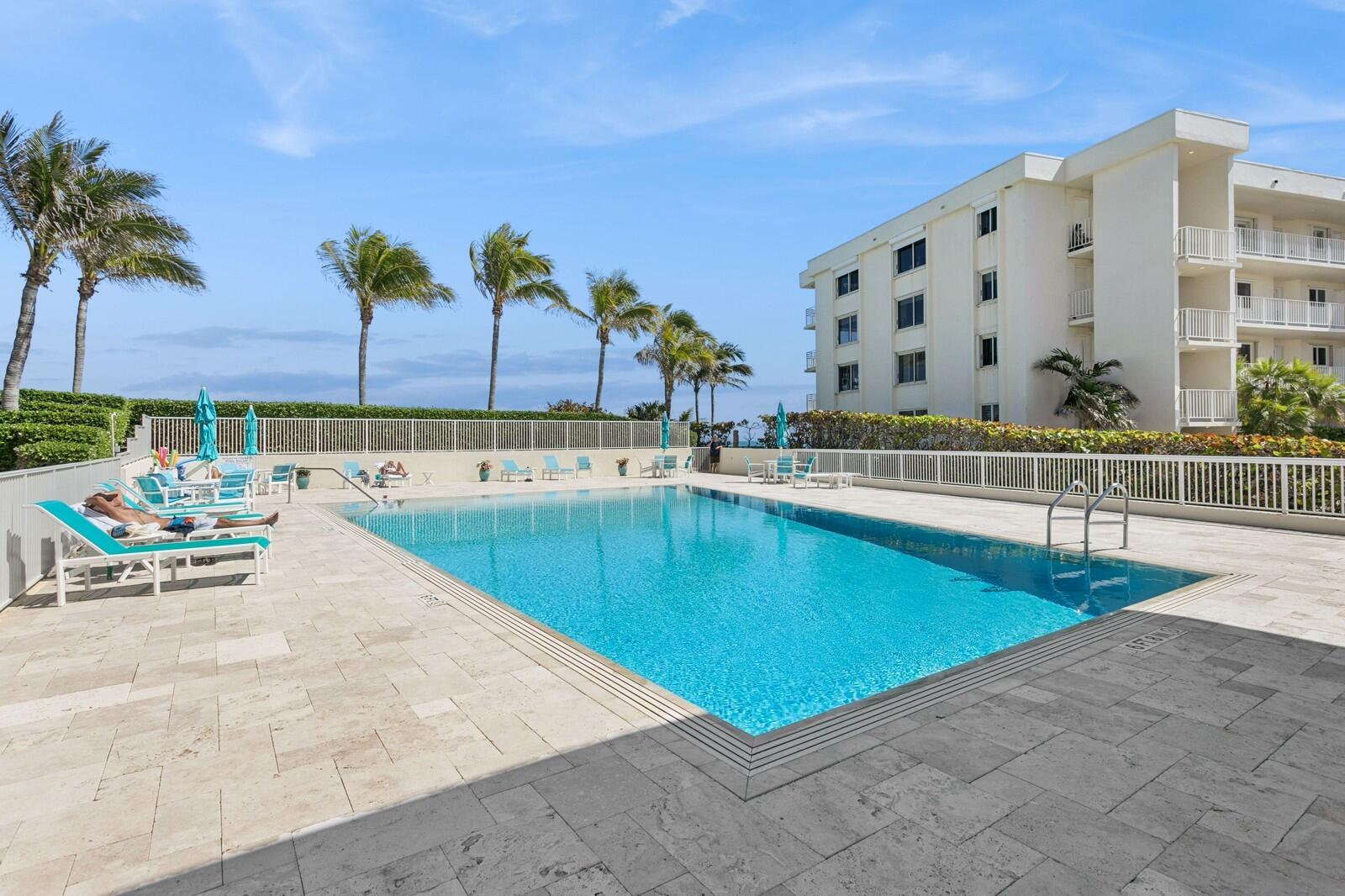 400 South Beach Road, Unit 903 Tequesta, FL 33469 - Photo 35 of 43 Pool