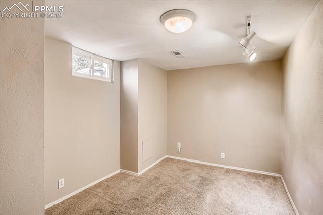 410 Yellowstone Road Colorado Springs, CO 80910 - Photo 19 of 27