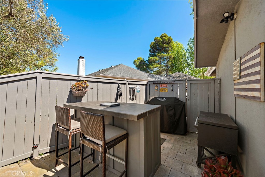 3085 Nestall Road Laguna Beach, CA 92651 - Photo 33 of 33 a view of a patio in backyard