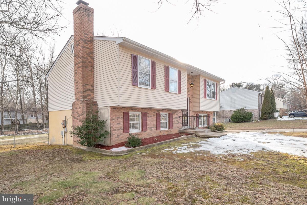 9104 Townsend Lane Clinton, MD 20735 - Photo 2 of 42