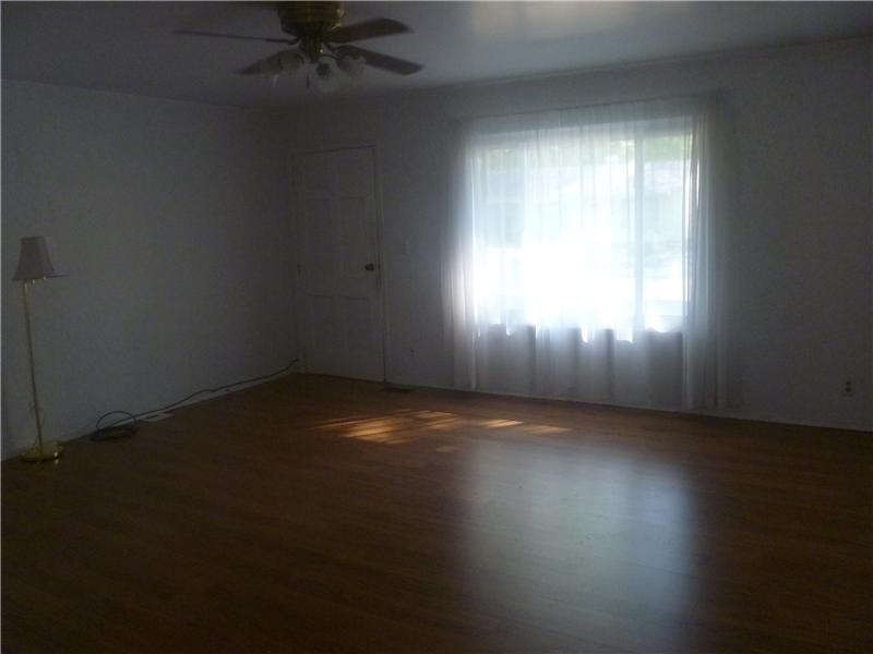 2460 Sickle Road Indianapolis, IN 46219 - Photo 6 of 15 Gallery Image 6
