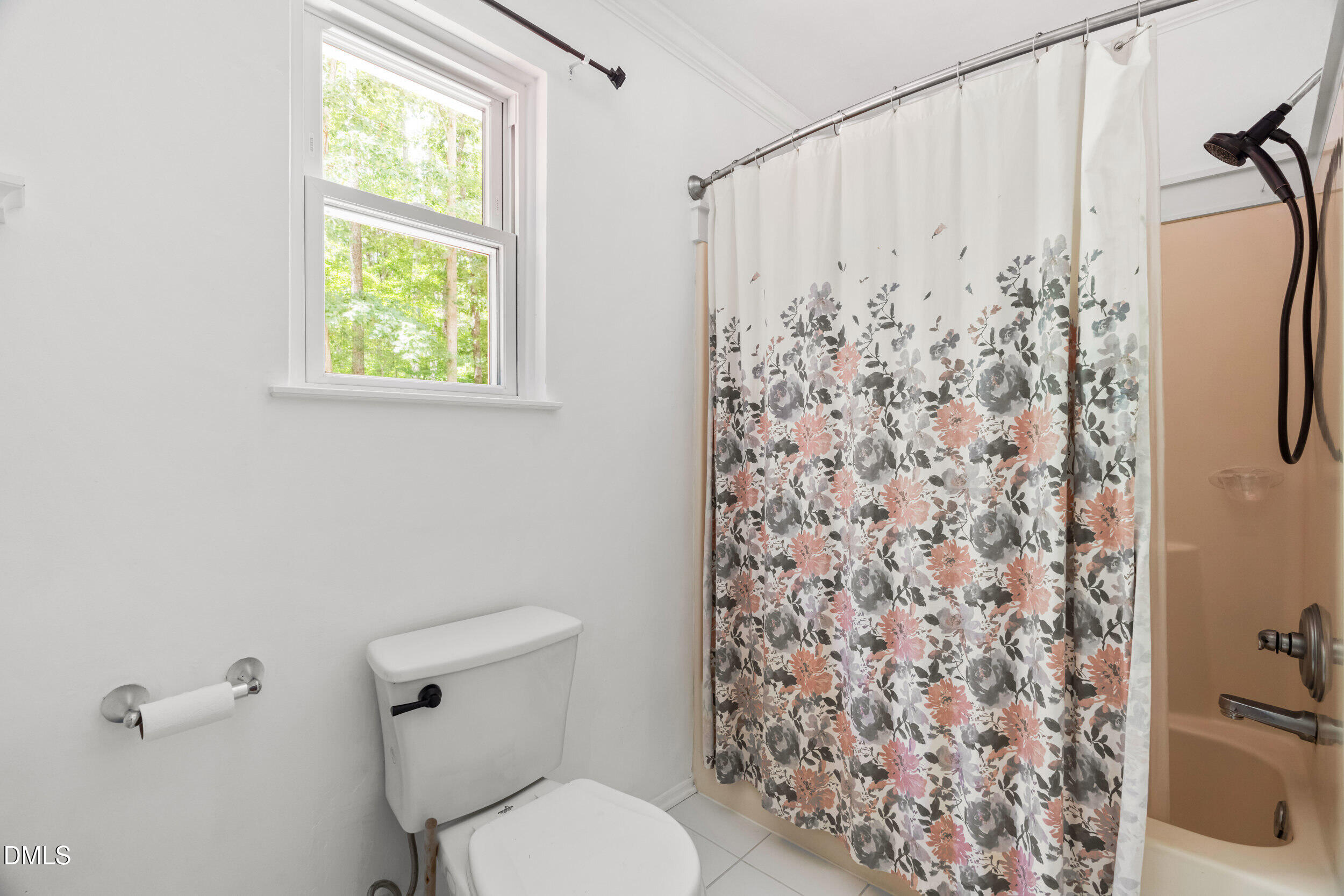 133 Stagecrest Drive Raleigh, NC 27603 - Photo 26 of 36 Hall Bathroom