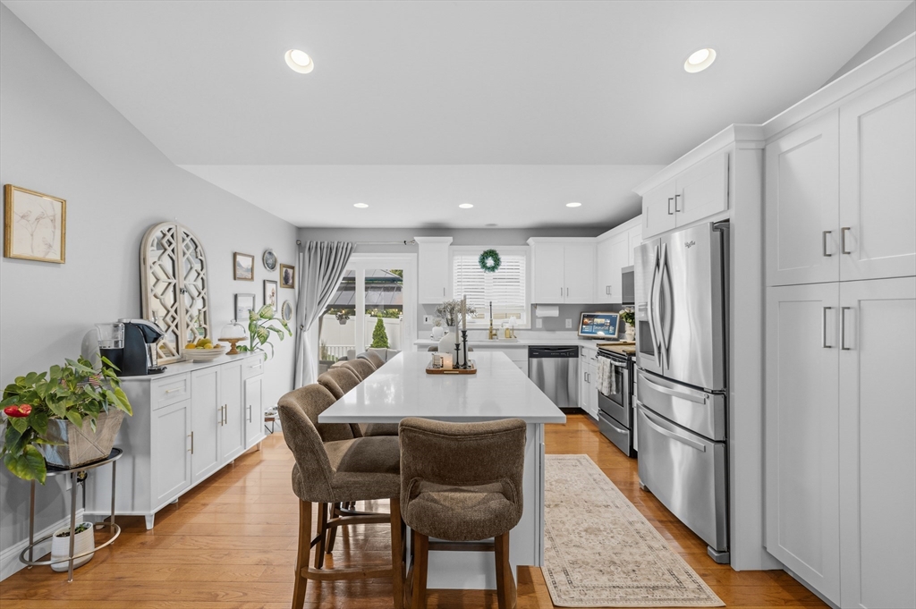 127 Middlesex Street Fall River, MA 02723 - Photo 5 of 38