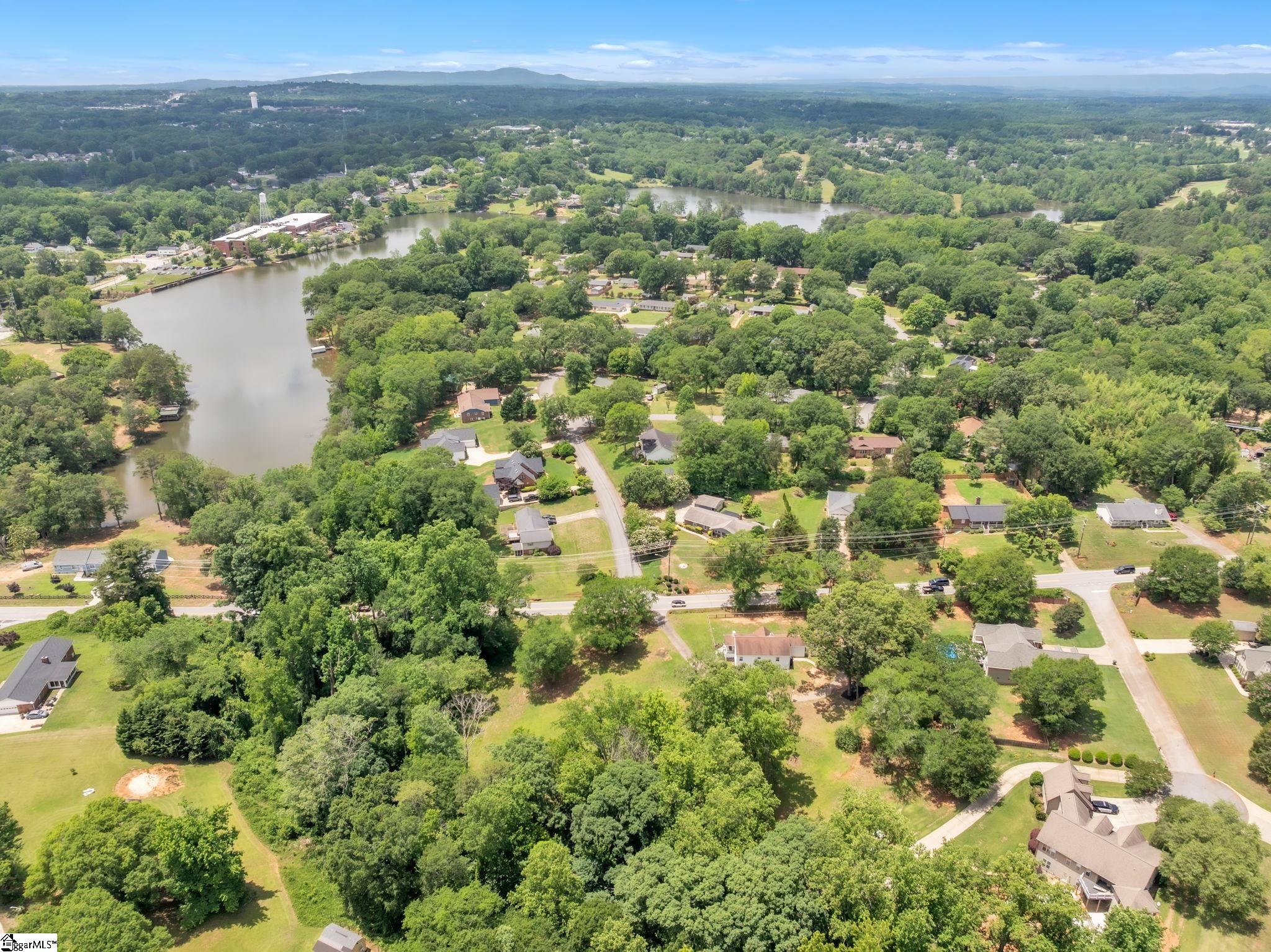 904 Highway 357 Greer, SC 29651 - Photo 36 of 38