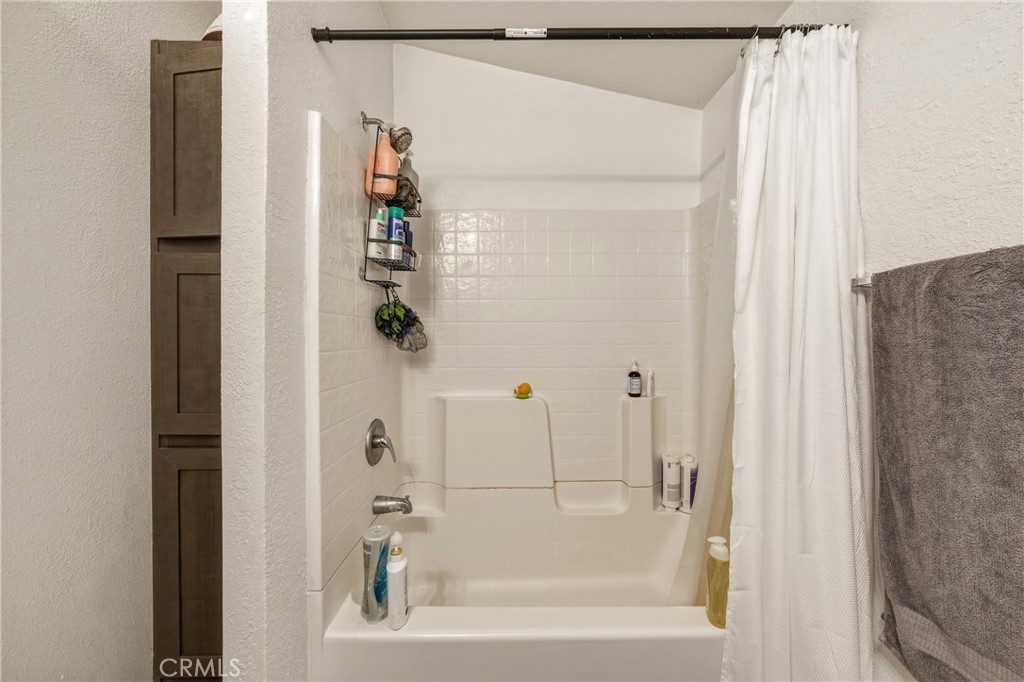 6219 Roland Drive Lucerne, CA 95458 - Photo 17 of 29 a bathroom with a bathtub