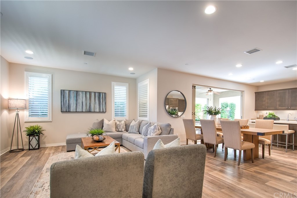 138 Brambles Irvine, CA 92618 - Photo 6 of 48