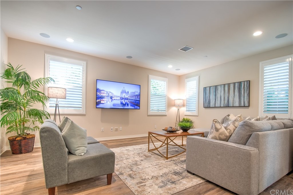 138 Brambles Irvine, CA 92618 - Photo 7 of 48