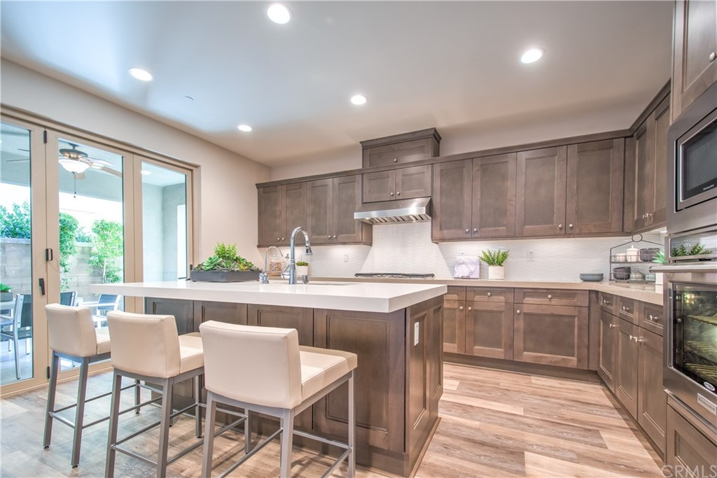 138 Brambles Irvine, CA 92618 - Photo 10 of 48