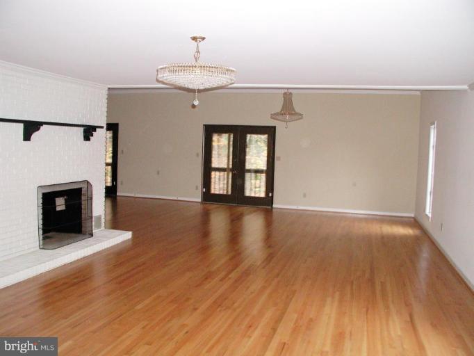 946 Swinks Mill Road McLean, VA 22102 - Photo 4 of 27 Opens to Porch