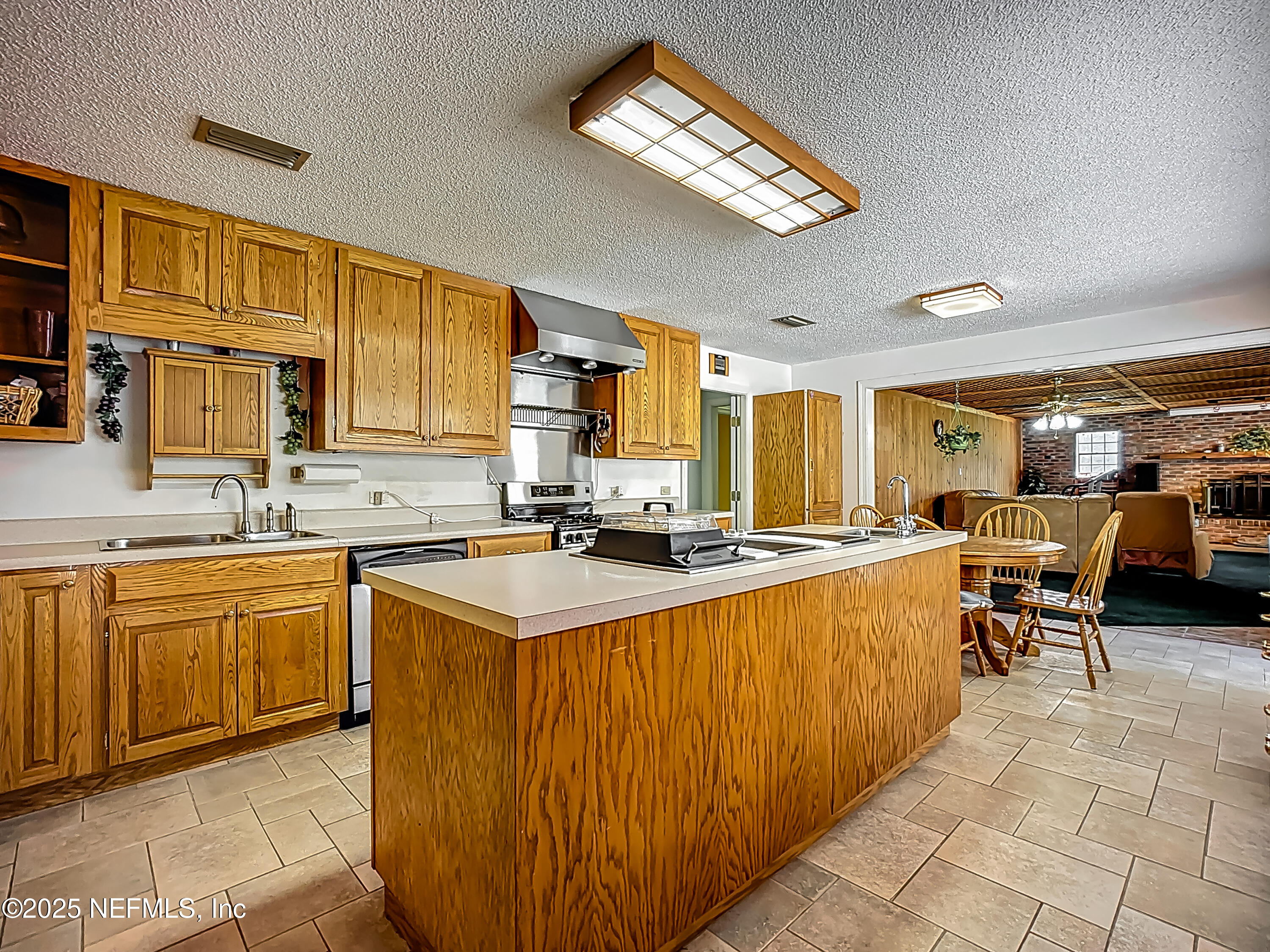 26504 Sheared Stokes Road Hilliard, FL 32046 - Photo 45 of 59 Kitchen 3