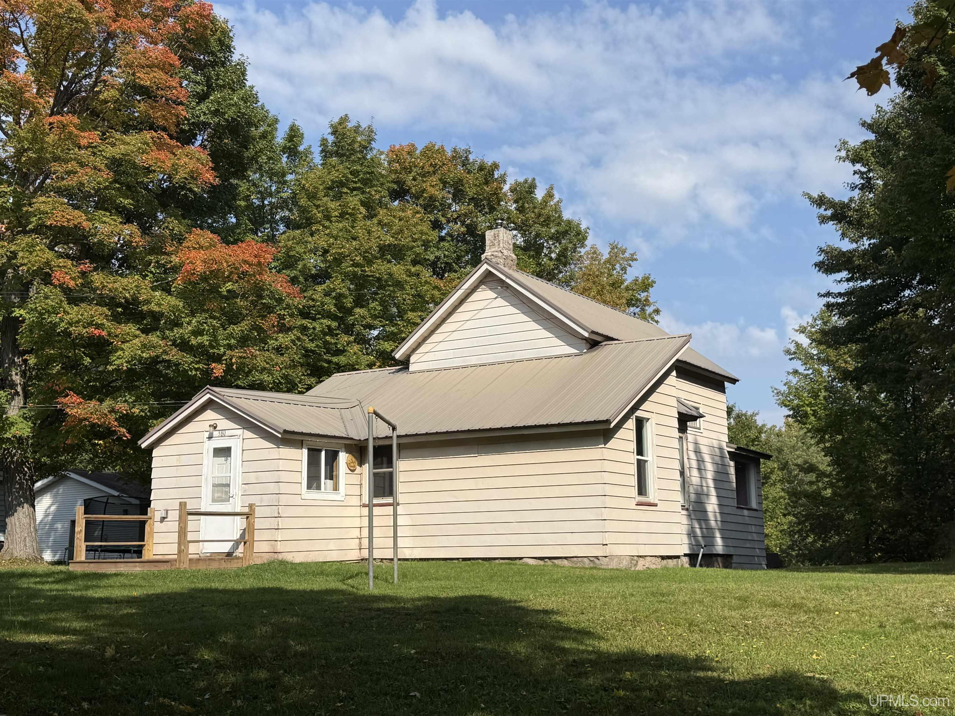 380 Pdj Road Ishpeming, MI 49849 - Photo 2 of 22 Gallery Image 2
